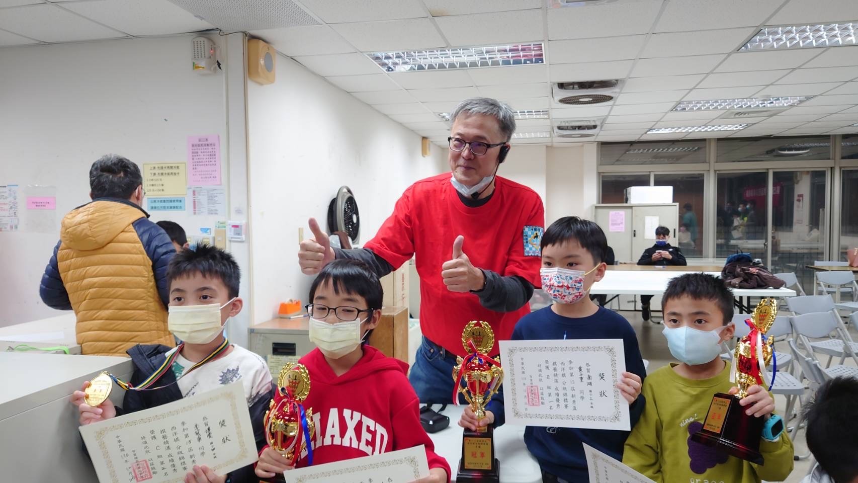 蒙特梭利新世界小學堂的西洋棋勝利選手